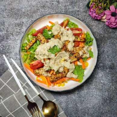 Salad Tempe